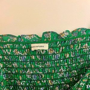 Max Studio Emerald Floral Crop Top! Super cute with no defects, only worn once.